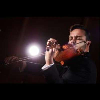 Dalibor Karvay &amp; Komorný orchester Sinfonietta Bratislava